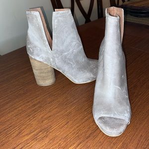 Tall Suede (oil suede)